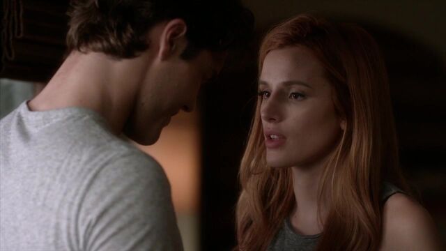 File:Famous.in.Love.S01E01.720p.HDTV.x264-FLEET 1402.jpg