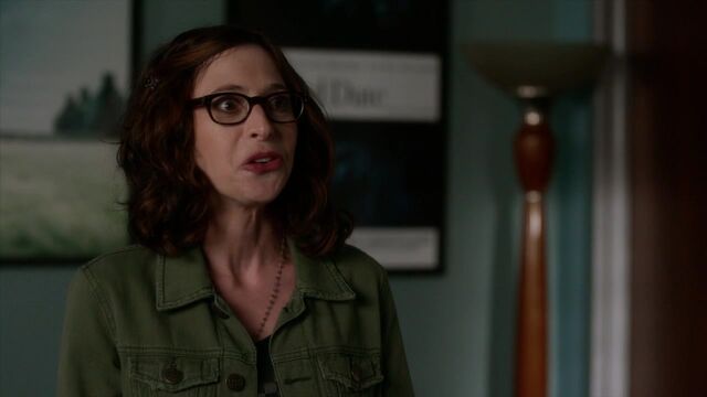 File:Famous.in.Love.S01E01.720p.HDTV.x264-FLEET 0518.jpg