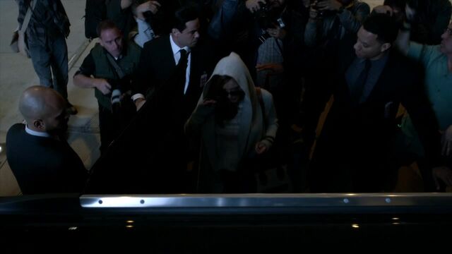 File:Famous.in.Love.S01E01.720p.HDTV.x264-FLEET 0088.jpg