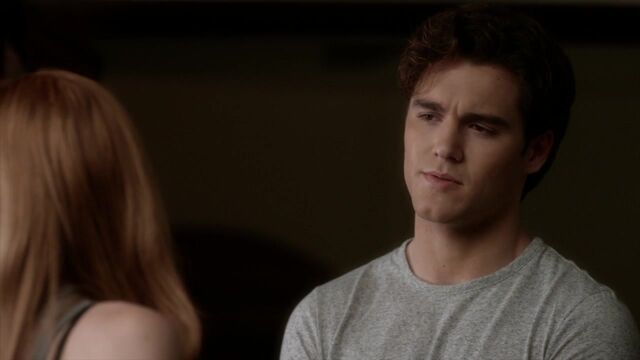 File:Famous.in.Love.S01E01.720p.HDTV.x264-FLEET 1356.jpg