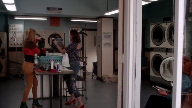 File:Famous.in.Love.S01E01.720p.HDTV.x264-FLEET 0746.jpg