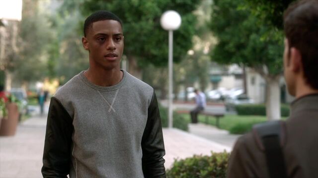 File:Famous.in.Love.S01E01.720p.HDTV.x264-FLEET 0469.jpg