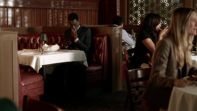 File:Famous.in.Love.S01E01.720p.HDTV.x264-FLEET 0616.jpg