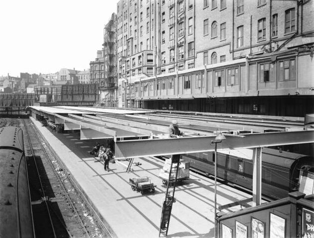 File:Tumul Street Station, Avenir, 1947.jpg