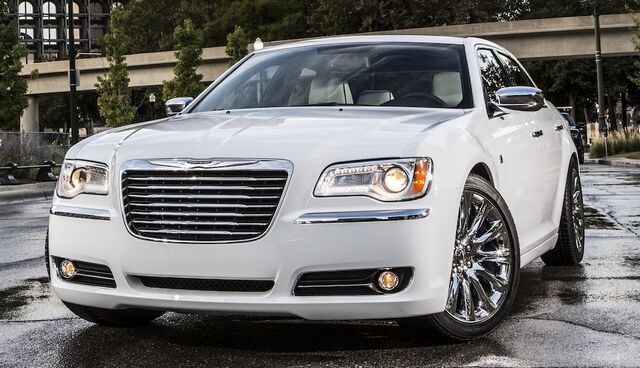 File:Chrysler300motown2013-02.jpg