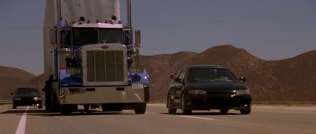 File:Dom's Civic - Final Truck Heist.jpg
