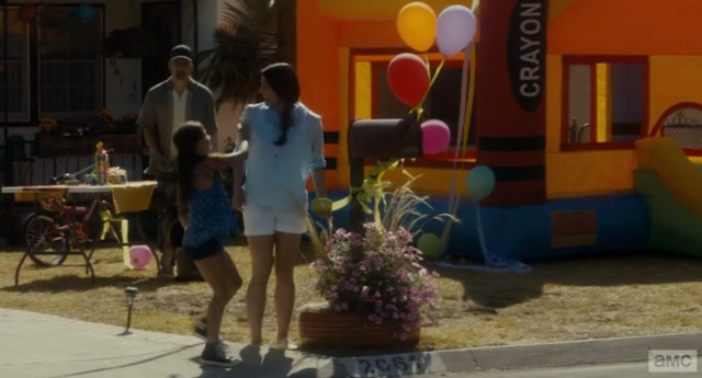 File:A bouncy castle and balloons.png