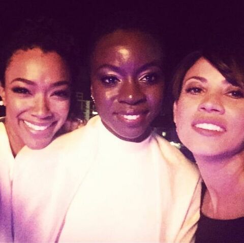 File:Women from Two Casts.jpg