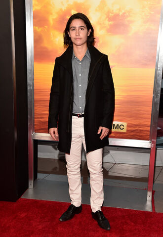 File:Lorenzo James Henrie.jpg