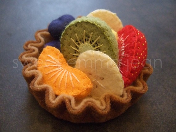File:Felt bowl of fruit.jpg