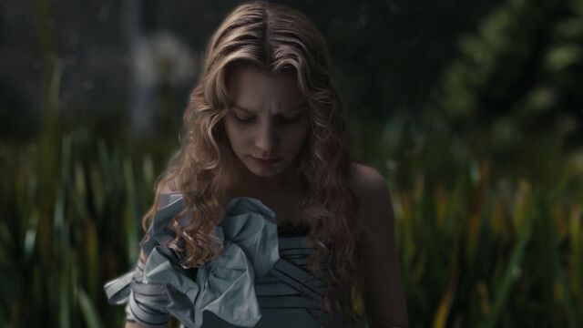 File:AliceInWonderland-2731.jpg
