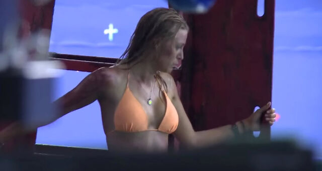File:Blakelively-interview02494.jpg