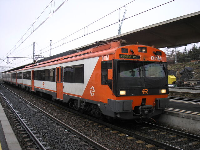 Archivo:Tren renfe serie 470-011.jpg