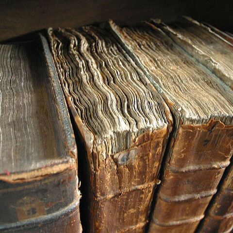 Bestand:Oud boek.jpg