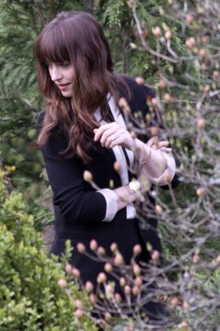 File:Fifty-shades-darker-set-photo-98.jpg