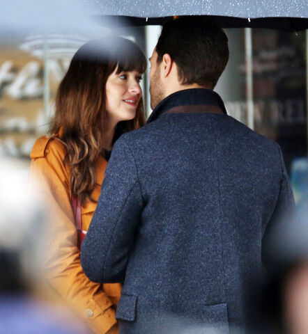 File:Fifty-shades-darker-set-photo-17.jpg