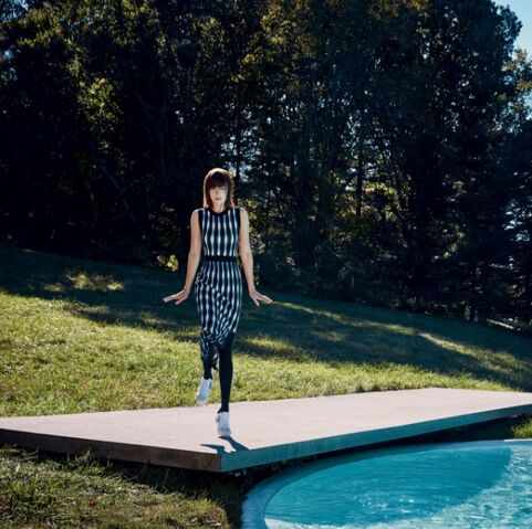 File:DakotaJohnson Vogue2017 3.jpg