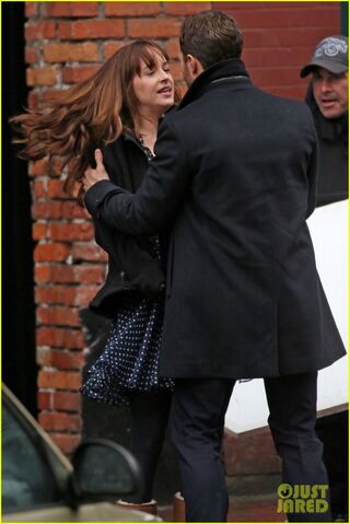 File:Fifty-shades-darker-set-photo-56.jpg
