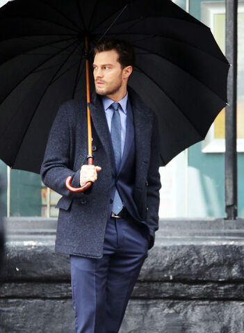 File:Fifty-shades-darker-set-photo-4.jpg