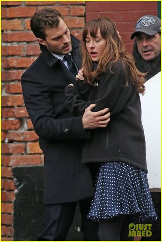 File:Fifty-shades-darker-set-photo-52.jpg