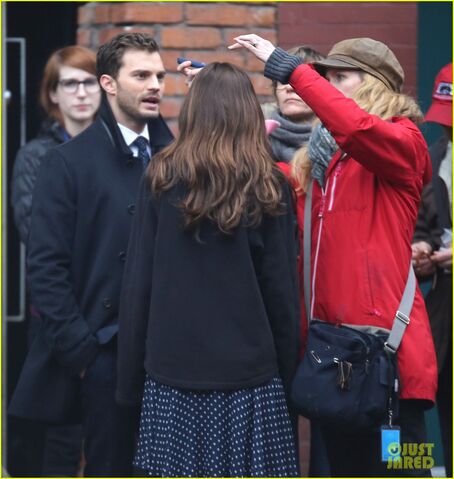 File:Fifty-shades-darker-set-photo-29.jpg