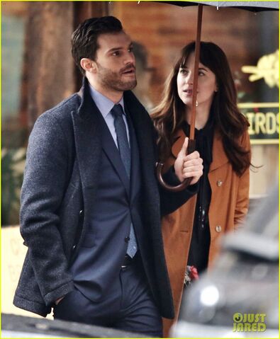 File:Fifty-shades-darker-set-photo-25.jpg