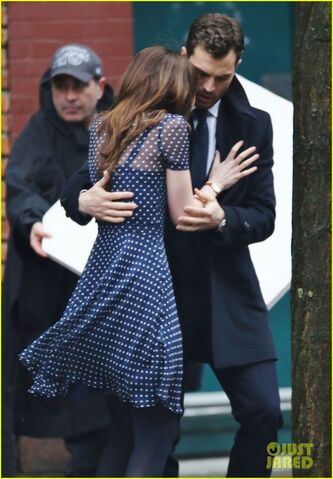 File:Fifty-shades-darker-set-photo-40.jpg