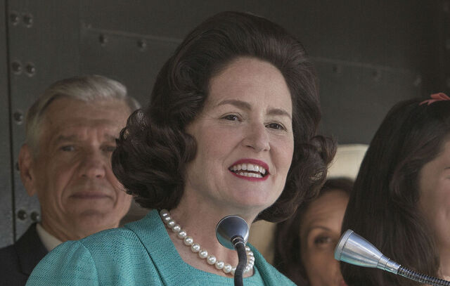 File:MelissaLeo AlltheWay.jpg
