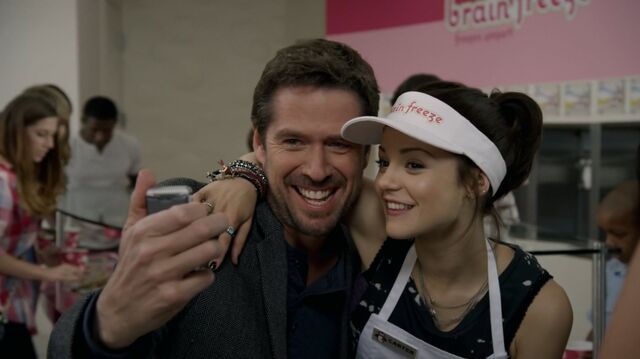 File:1x01 87 David, Carter.jpg