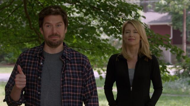 File:1x01 41 David, Elizabeth.jpg