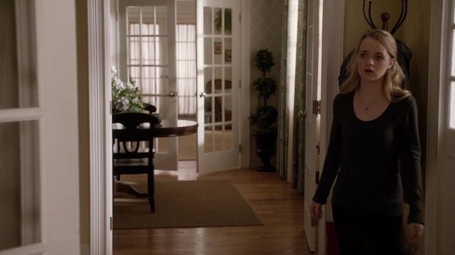 File:2x01 49 Taylor.jpg