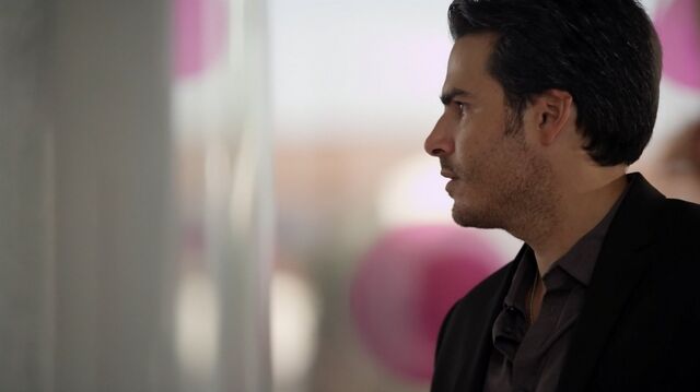 File:1x01 106 Kyle.jpg
