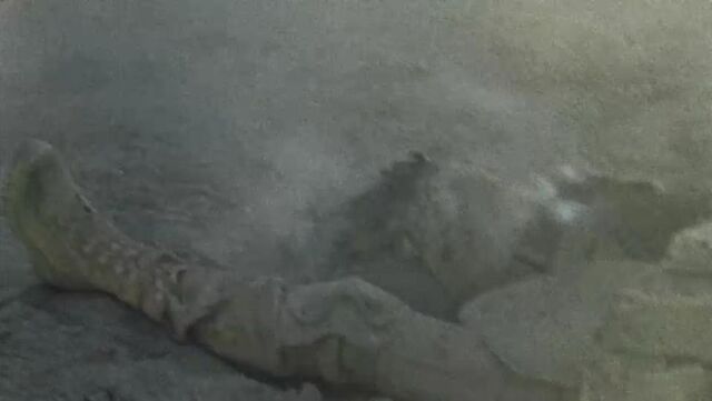 File:1x07 Tracy Down 1.jpg