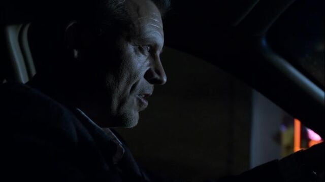 File:1x19 Slingerland Targets Celia.jpg