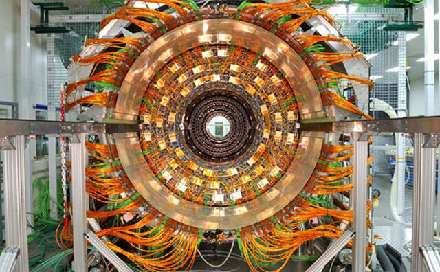 File:Colisionadorhadrones36 15.jpg