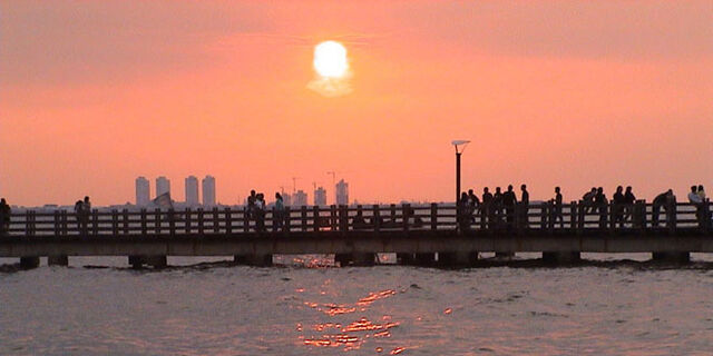 File:Jembatan ancol1.jpg