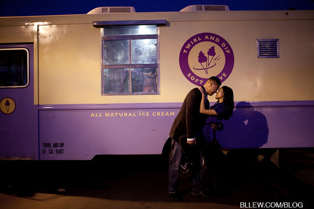File:San-francisco-engagement-session-in-front-of-twirl-and-dip.jpg