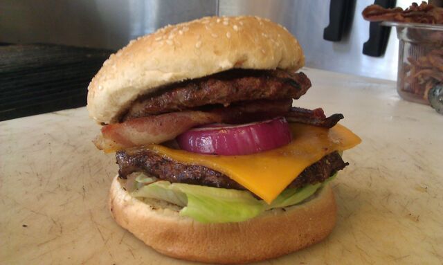 File:Ribwhipburger.jpeg