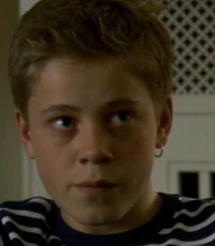 File:Mark Lund 1x04.jpg