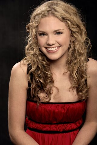 File:Mackenzi Mauzy.jpg
