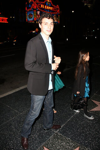 File:John+Francis+Daley+Celebrities+Attend+Valentine-01.jpg