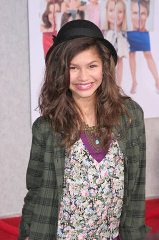 File:Zendaya-Coleman-pic-you-again-premiere.jpg