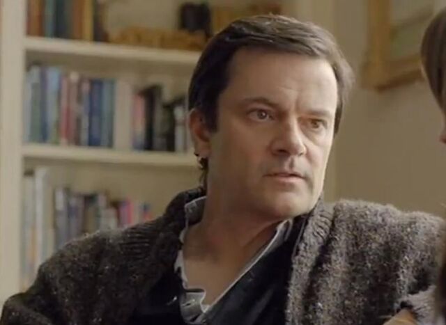 File:Tony Shales.jpg