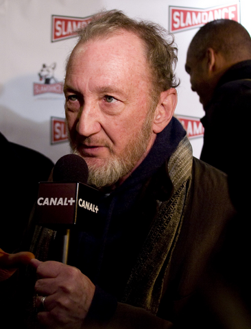 ファイル:Robert Englund.png