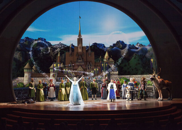 Archivo:Frozen Hyperion Live 05.jpg