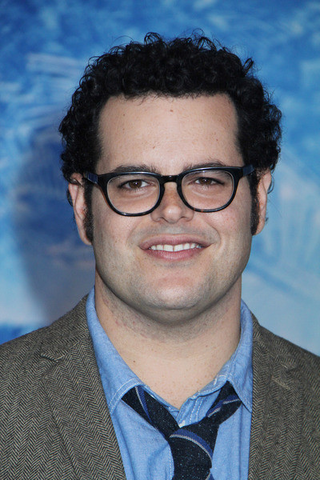 Archivo:Josh gad.png