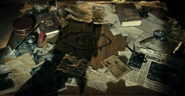 Fichier:LemonySnicket Poll Background.png