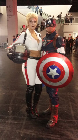 Fichier:Gamescom 201 Cosplay 30.jpg