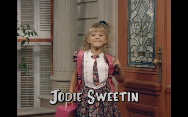 File:Season 3 Stephanie.png