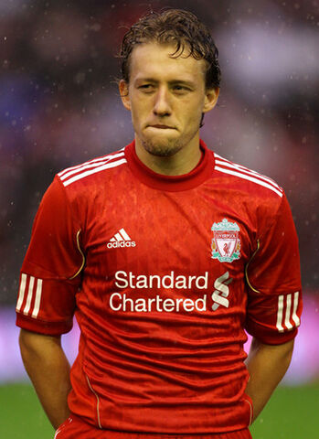 Arquivo:Lucas Leiva .jpg